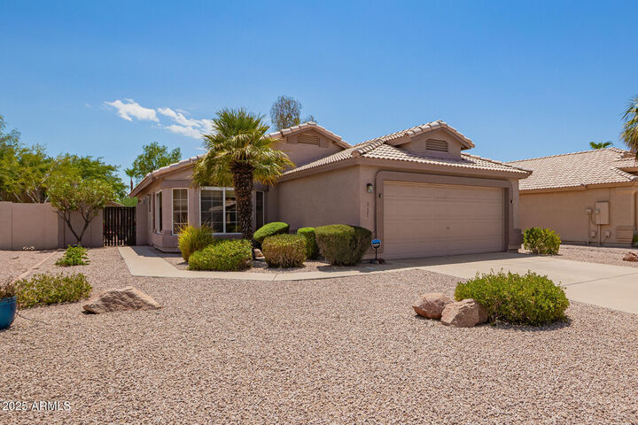 111 W Jasper Drive  Gilbert AZ 85233 photo