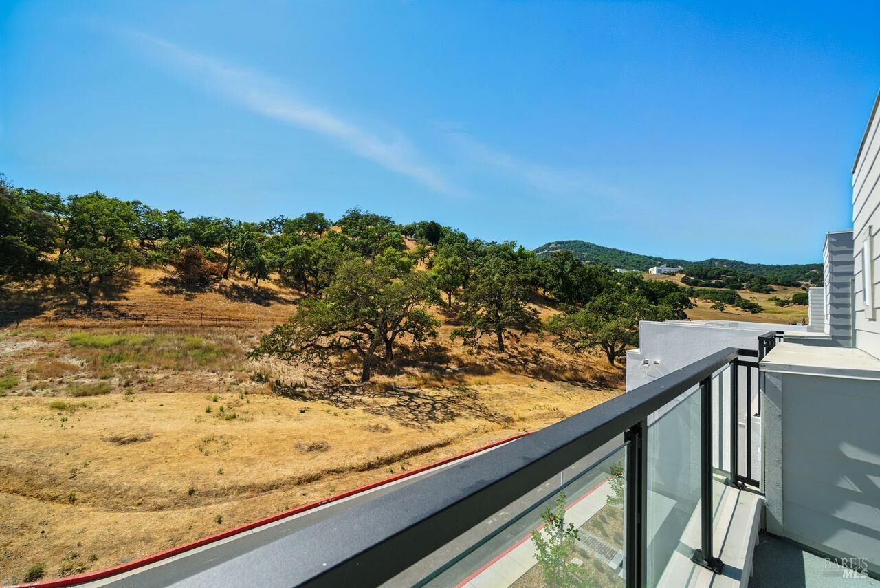 Property Photo: 206 Verandah Avenue CA 94945