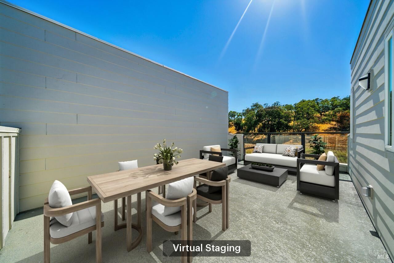 Property Photo: 206 Verandah Avenue CA 94945