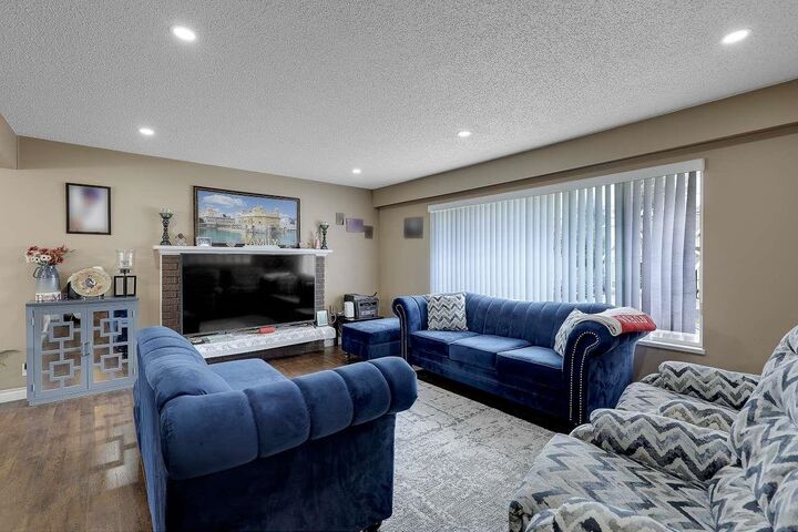Property Photo: 17816 59 Avenue BC V3S 1P5