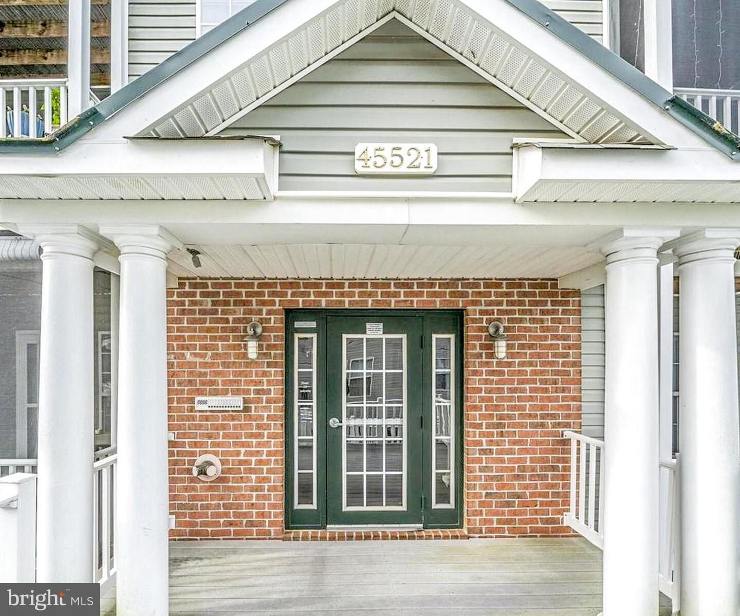 Property Photo:  45521 Westmeath Way E34  MD 20634 