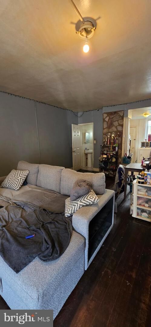 Property Photo:  2549 S Fairhill Street  PA 19148 