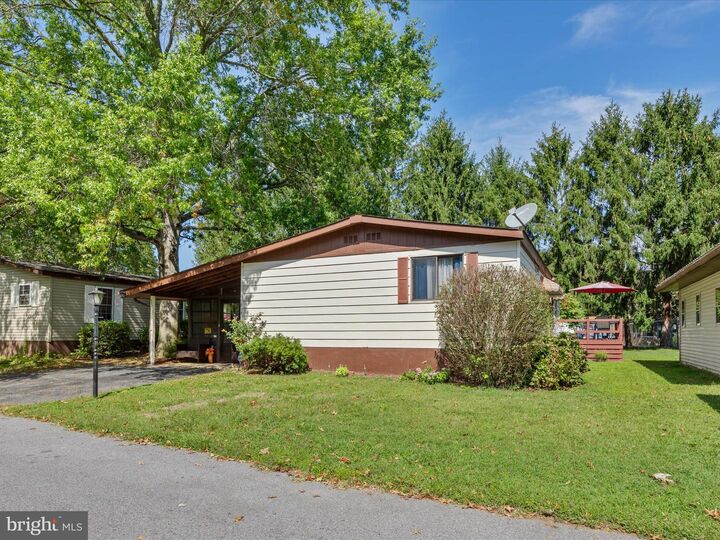 Property Photo:  331 Jean Bradley Circle 317  DE 19946 