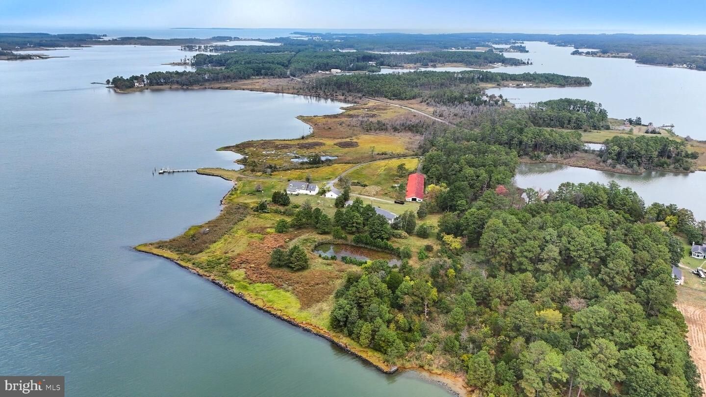 Property Photo: 5304 Cassons Neck Road MD 21613