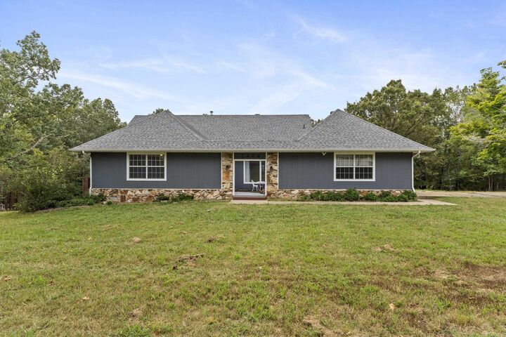 2404 Russell Lane  Mountain Home AR 72653 photo