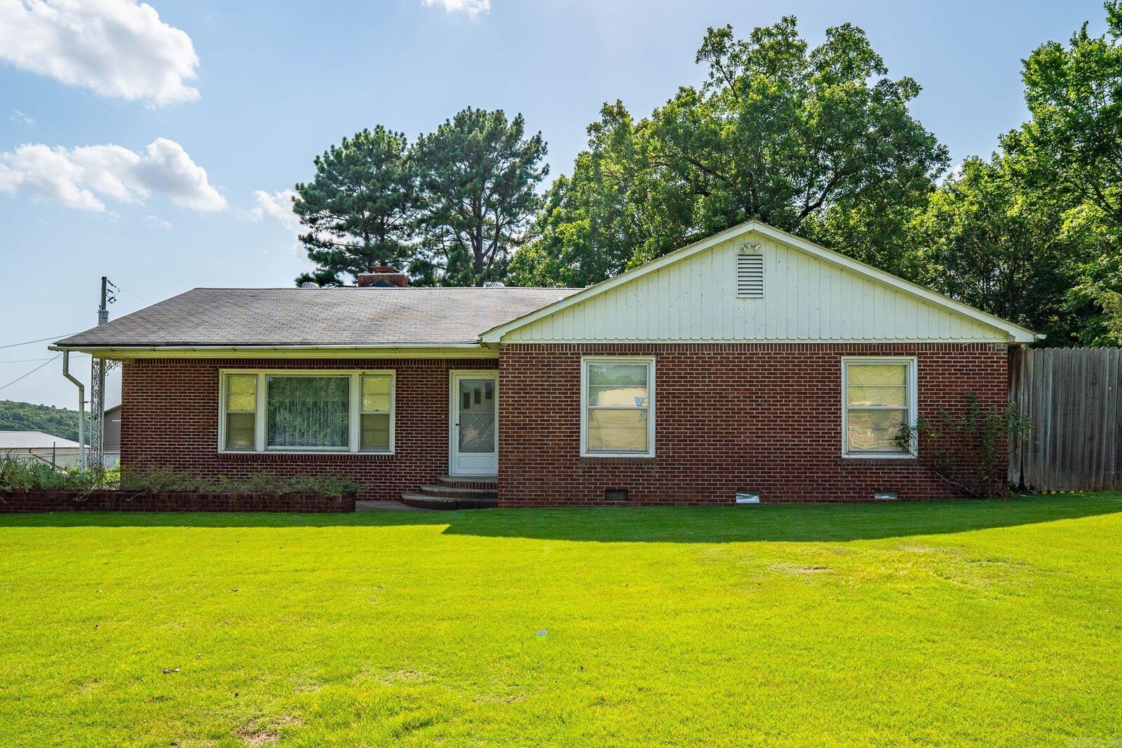 Property Photo: 393 Hwy 65 N AR 72032