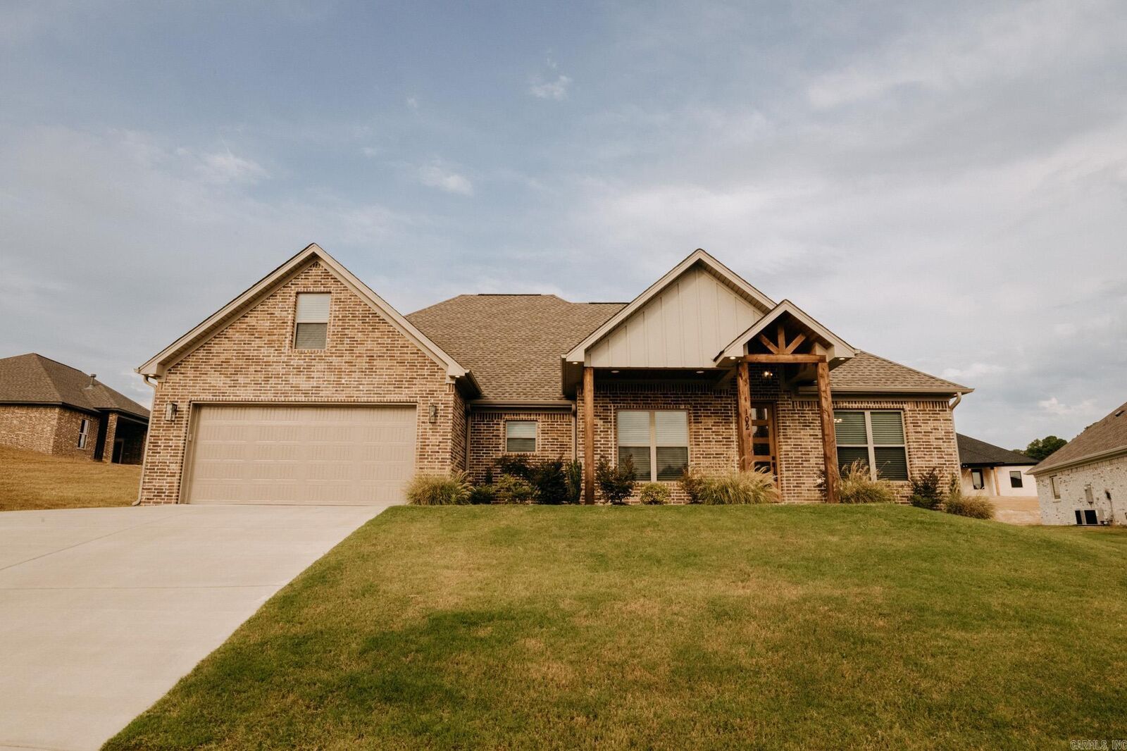 Property Photo: 102 Red Crest Cove AR 72015