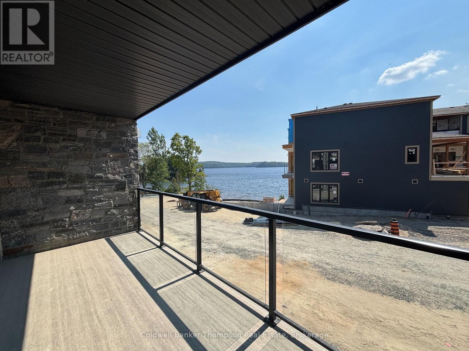 Photo de la propriété:  245 Crescent Bay Lane  ON P1H 1B9 