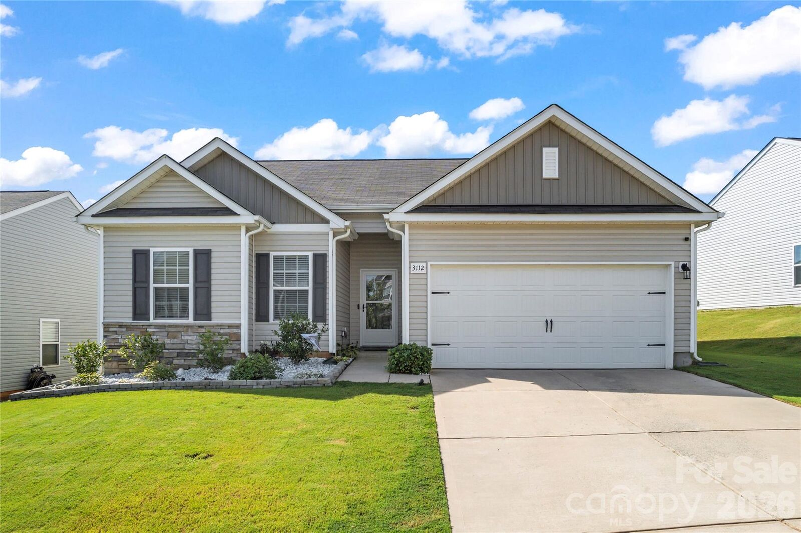 Property Photo:  3112 Wynn Way  NC 28215 