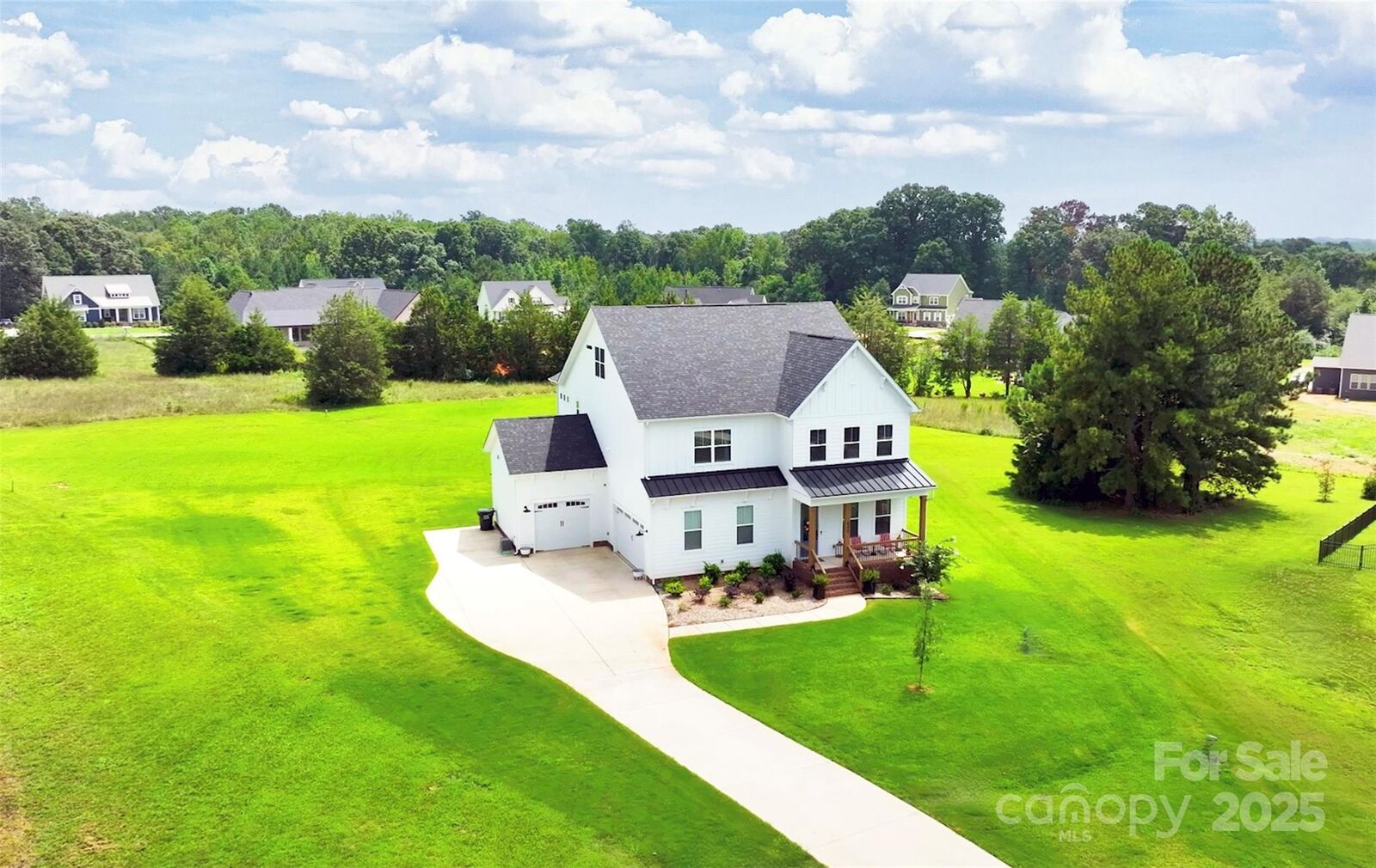 Property Photo:  623 Plowshare Way  SC 29710 