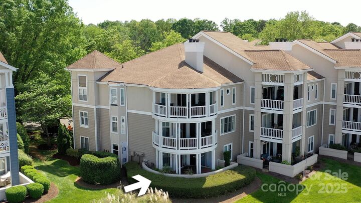 Property Photo: 18647 Vineyard Point Lane NC 28031