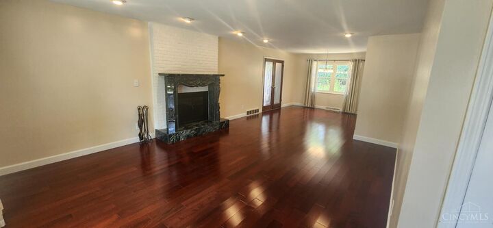 Property Photo: 27 W Fairway Drive OH 45013
