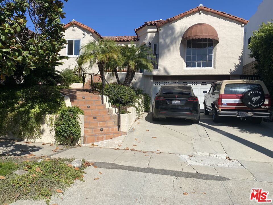 Property Photo: 10507 Eastborne Ave CA 90024