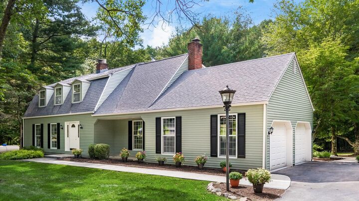 Property Photo:  378 Pleasantview NE Drive  OH 43023 
