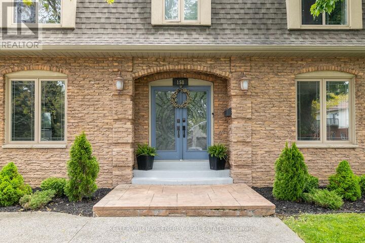 Property Photo:  158 Chester Avenue  ON L9C 2X1 