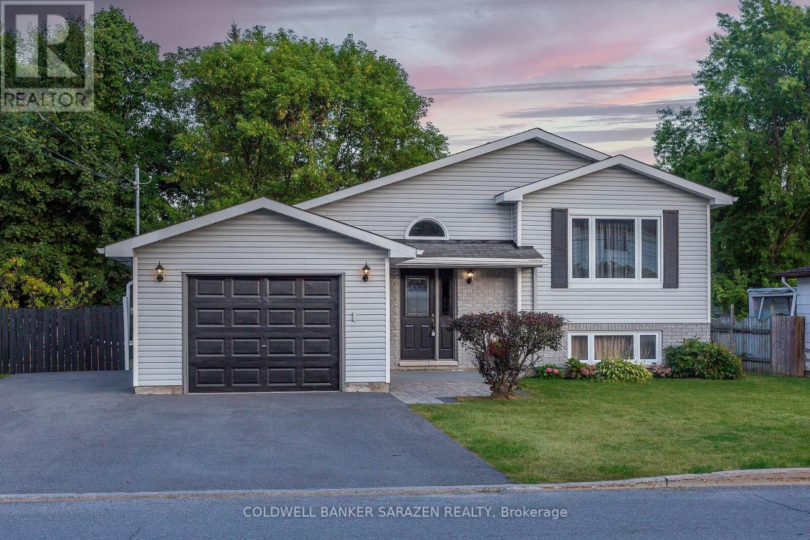 Property Photo:  28 Landrigan Street  ON K7S 2S6