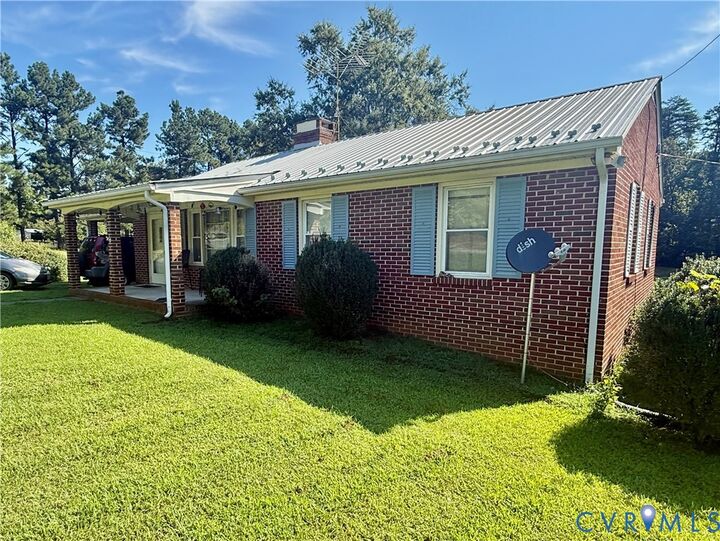 Property Photo: 585 Southern Drive VA 23947