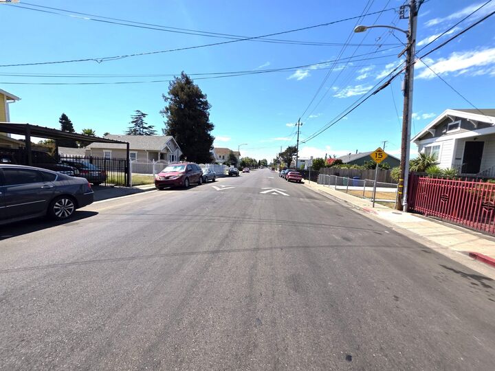 Property Photo: 10468 West Court CA 94603