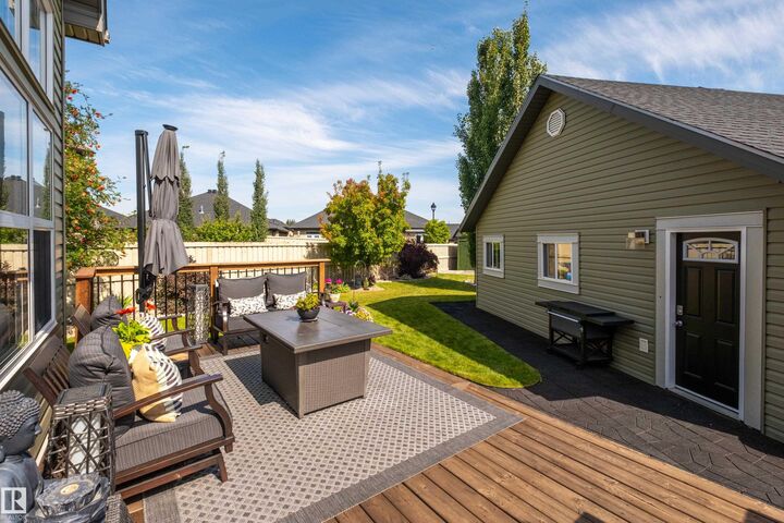 Property Photo: 3053 Arthurs Crescent SW AB T6W 2H8