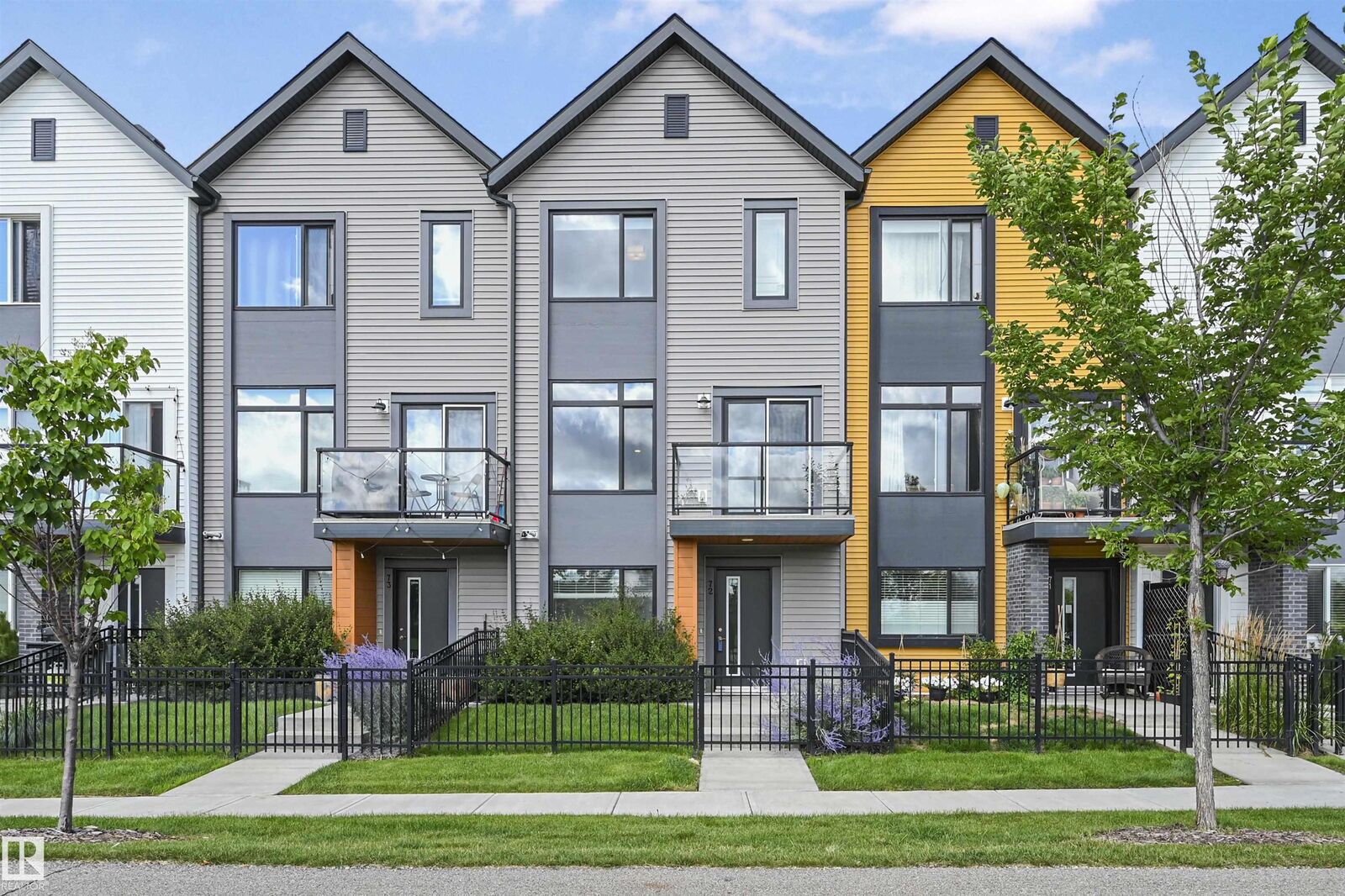 Property Photo:  1010 Rabbit Hill Road SW 72  AB T6W 4G7