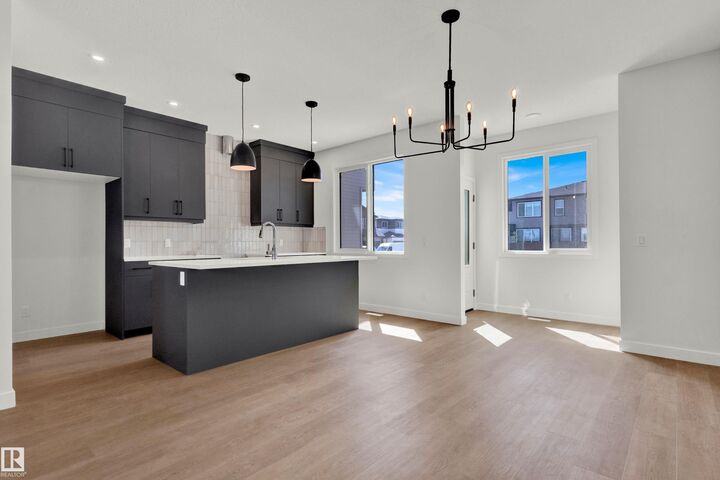 507 Paterson Way SW  Edmonton AB T6W 5V2 photo