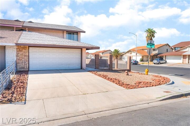 Property Photo: 4409 Shalimar Avenue NV 89115