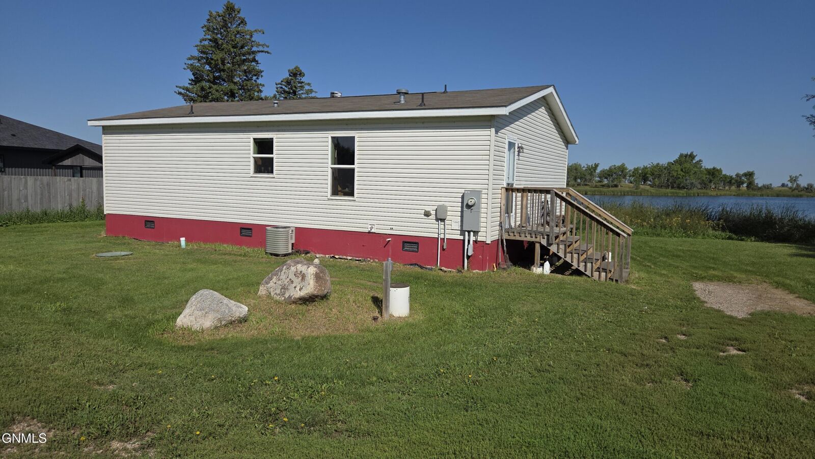 Property Photo:  138 Lake Drive E  ND 58436 