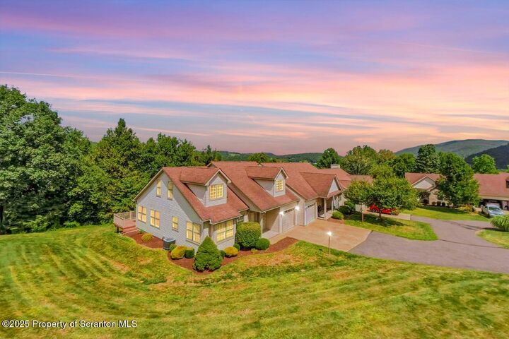 Property Photo:  150 Grandview Drive  PA 18657 