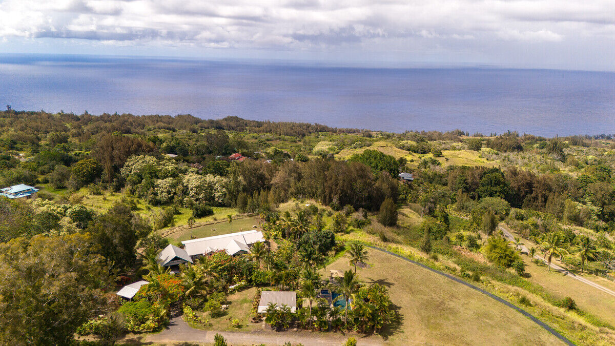 Property Photo: 47-4567 Honokaa Waipio Rd HI 96727