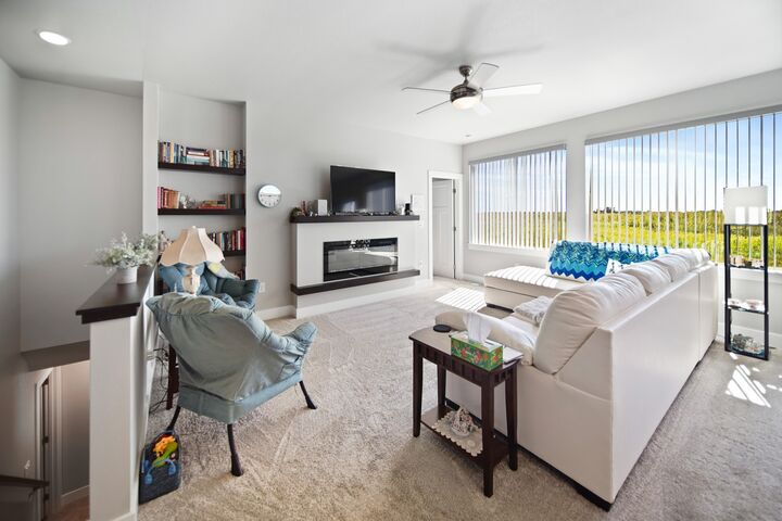 Property Photo: 2965 Indigo Lane IA 50219