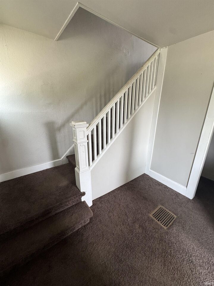 Property Photo: 2416 Maumee Avenue IN 46803