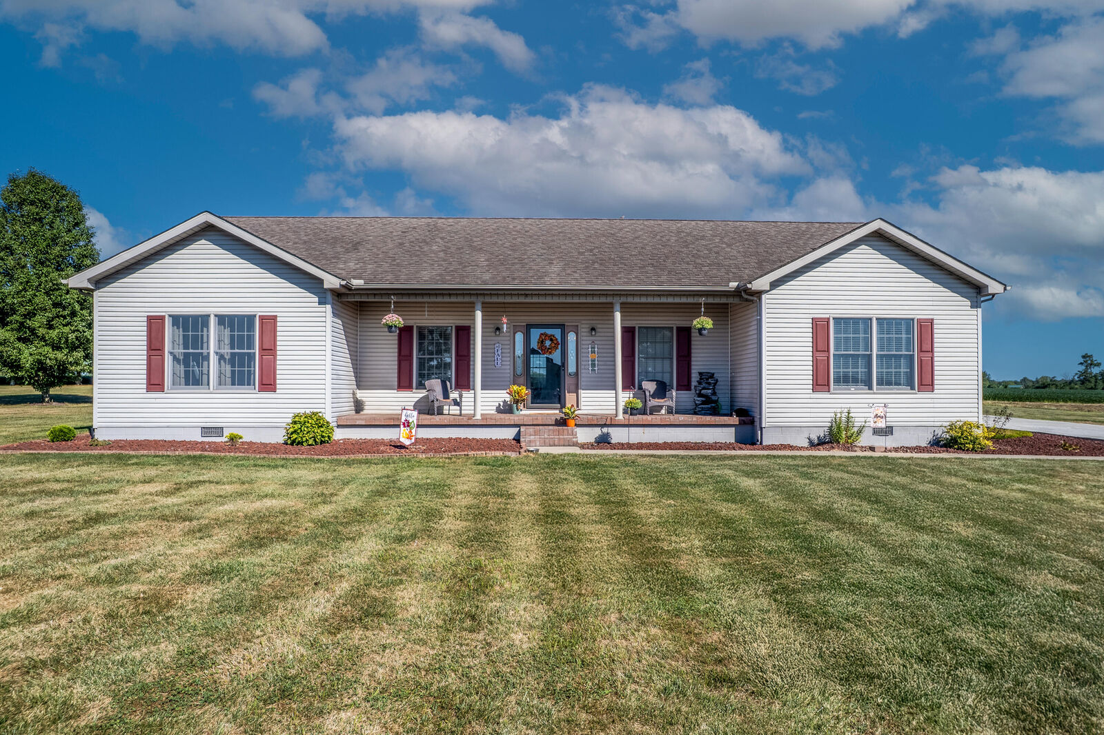 Property Photo:  60 Keith Way  KY 41189 