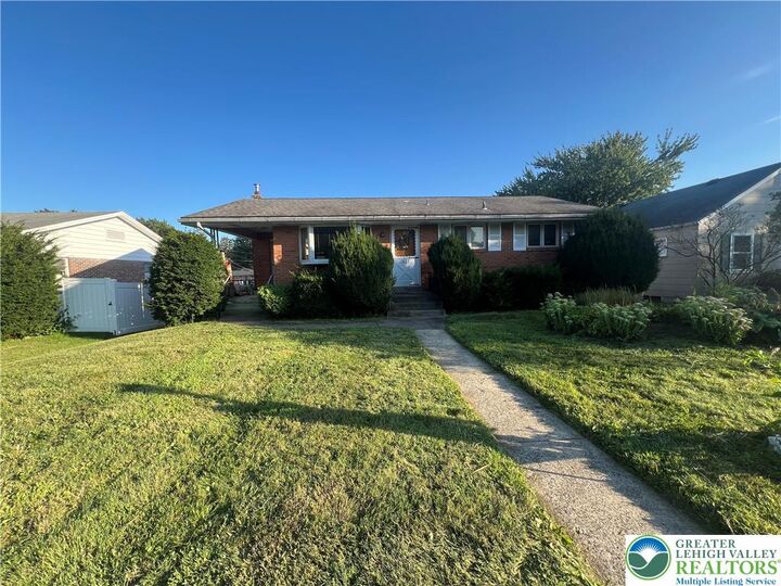 Property Photo: 1634 W Livingston Street PA 18102