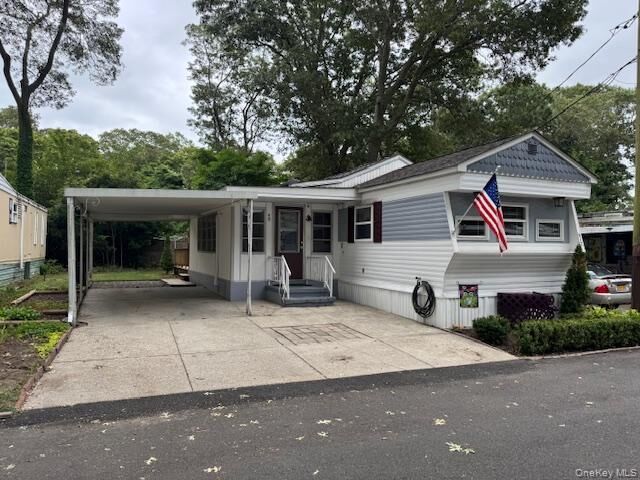 Property Photo: 658 Sound Avenue H-12 NY 11933