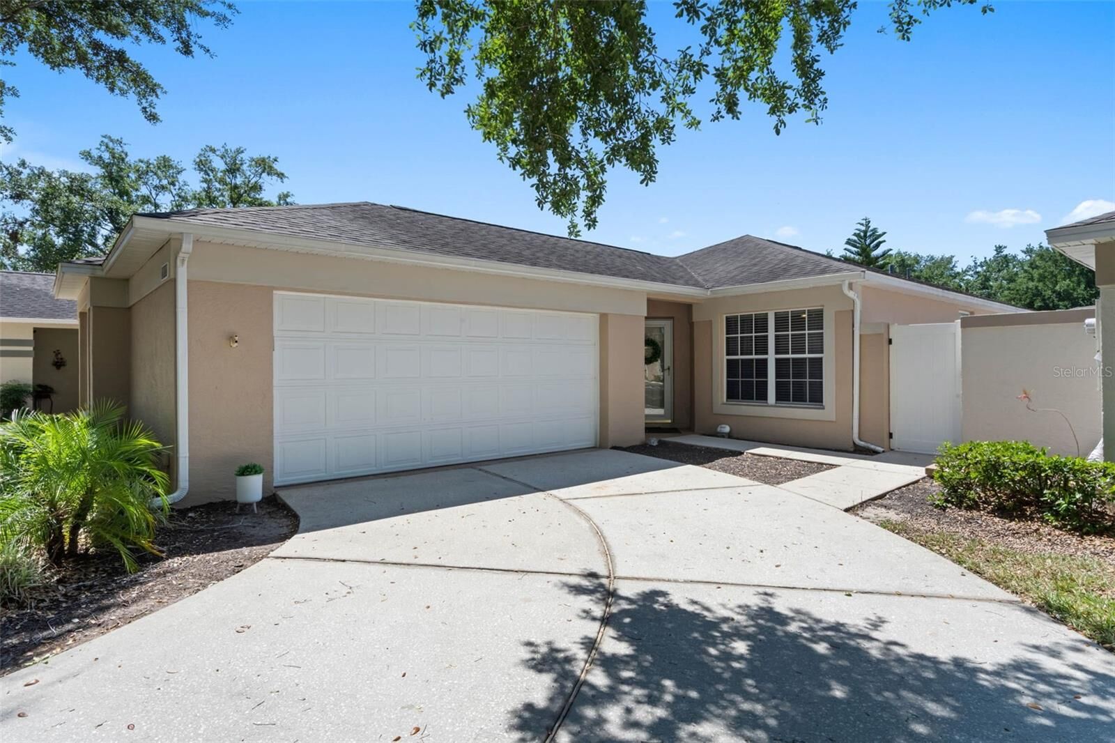 Property Photo: 2012 Braxton Street FL 34711