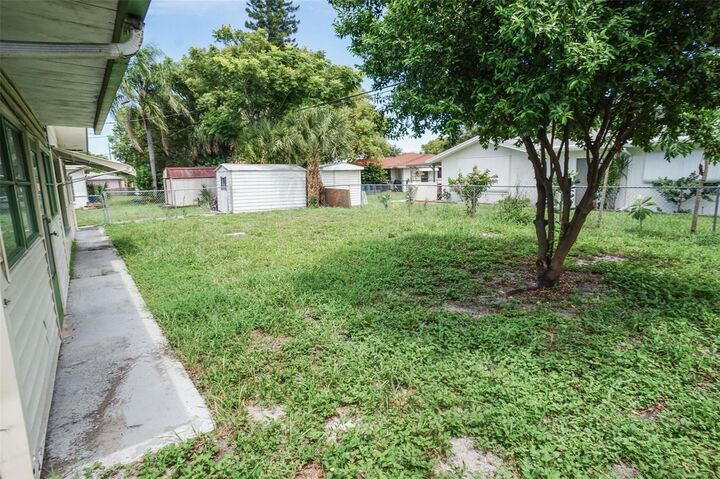 Property Photo:  10414 Azalea Drive  FL 34668 