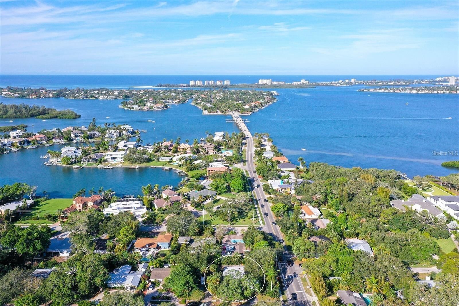 Property Photo:  3500 Flores Avenue  FL 34239 