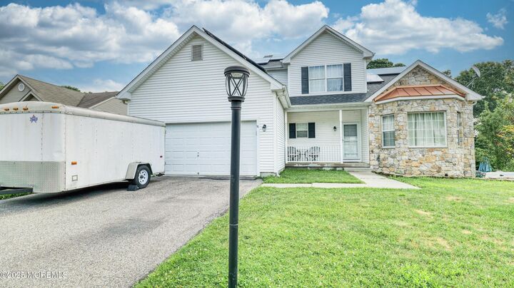 Property Photo:  8 Springgate Court  NJ 08087