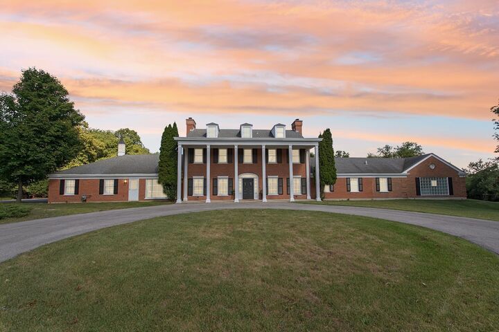 60 Ridge Road  Barrington Hills IL 60010 photo