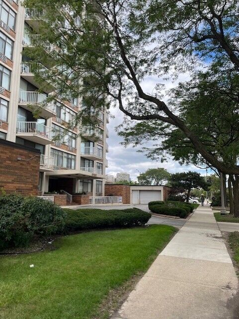 Property Photo: 3100 S King Drive 903 IL 60616