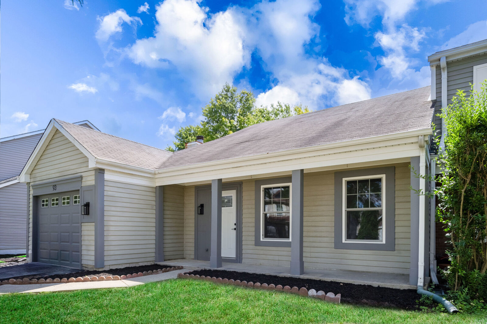 Property Photo: 93 Bedford Road IL 60060