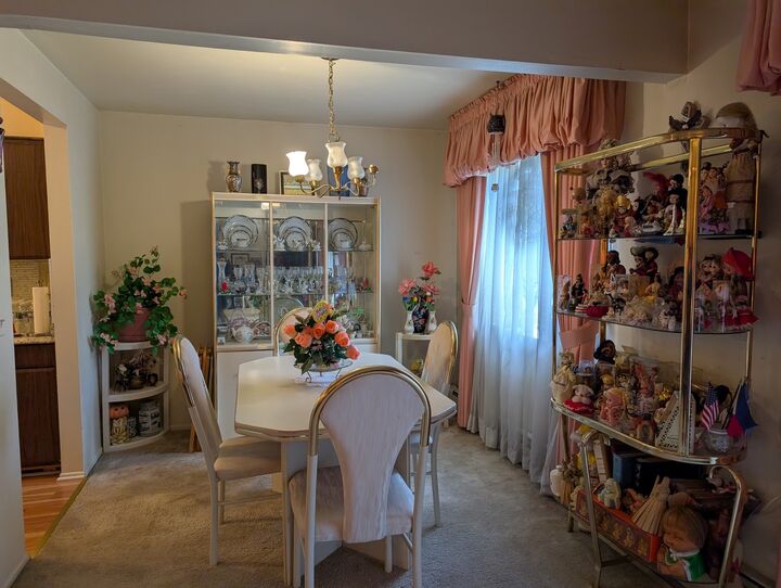 Property Photo: 2315 E Olive Street 2G IL 60004