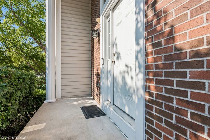 Property Photo:  201 Hidden Creek Lane 201  IL 60542 