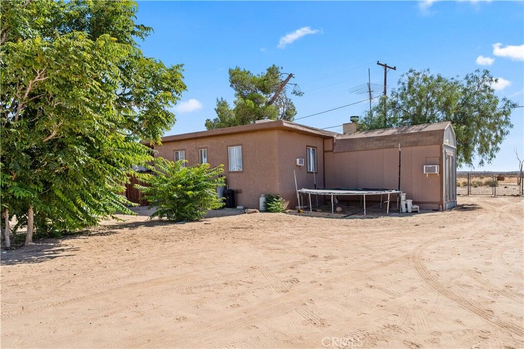 Property Photo:  46460 E 140th Street  CA 93535 