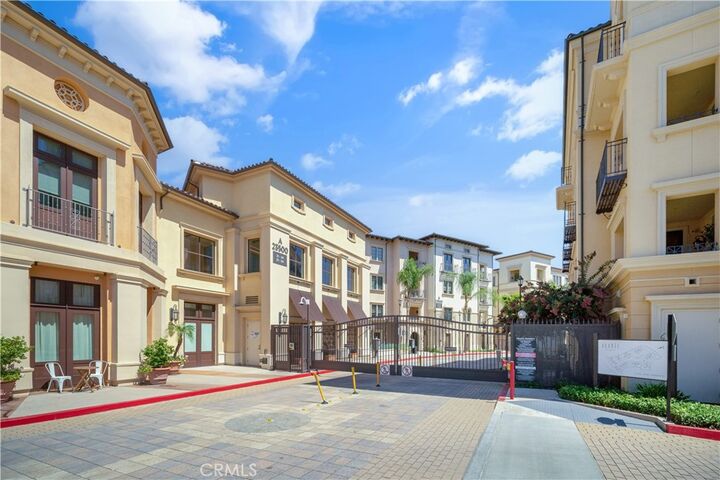 Property Photo: 23500 Park Sorrento D21 CA 91302