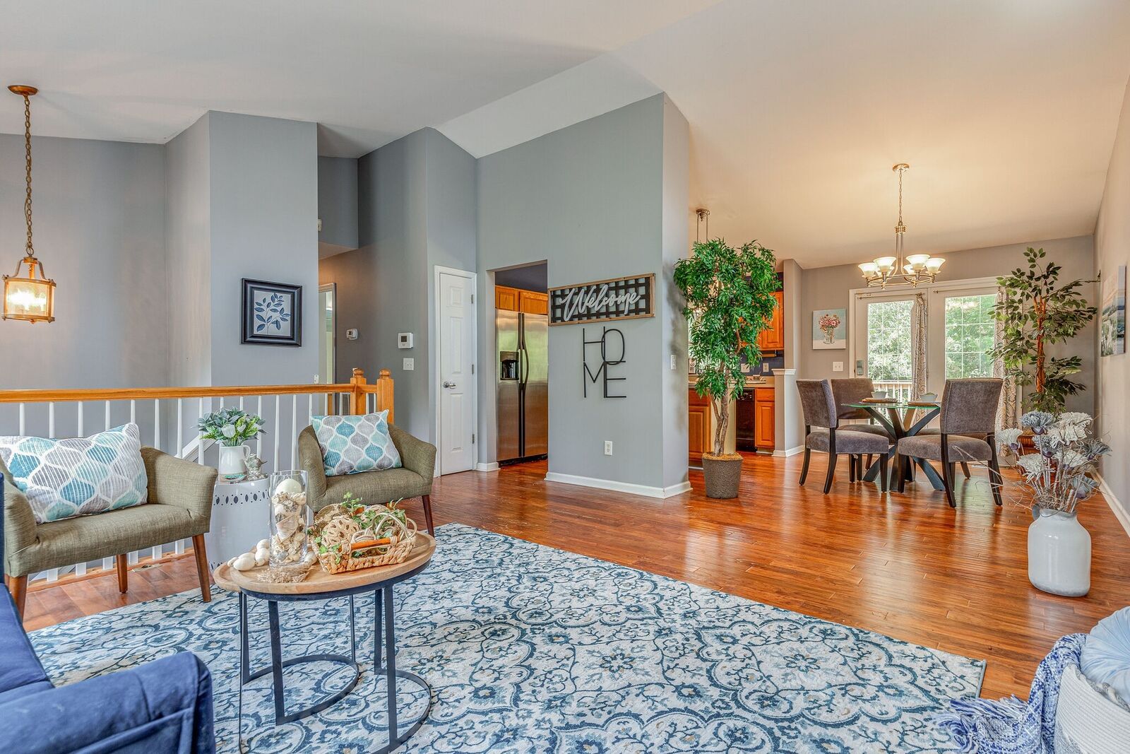 Property Photo: 2433 Bayview Dr TN 37217