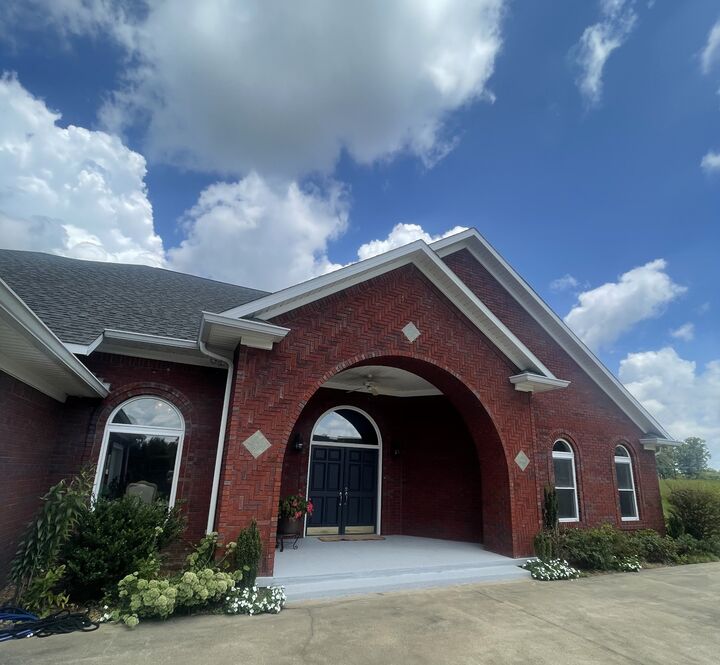 Property Photo: 140 Tyler Ct W TN 38468