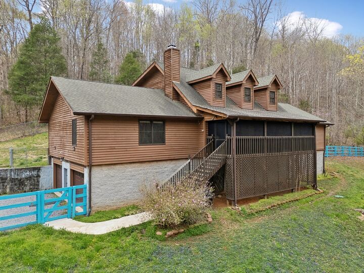 Property Photo:  3755 Bear Hollow Rd  TN 37080 