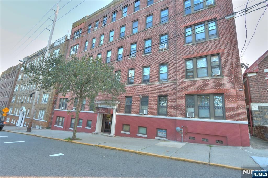 Property Photo:  331 79th Street 31  NJ 07047 