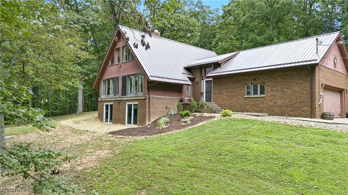 Property Photo: 18 Hillcrest Drive OH 45742